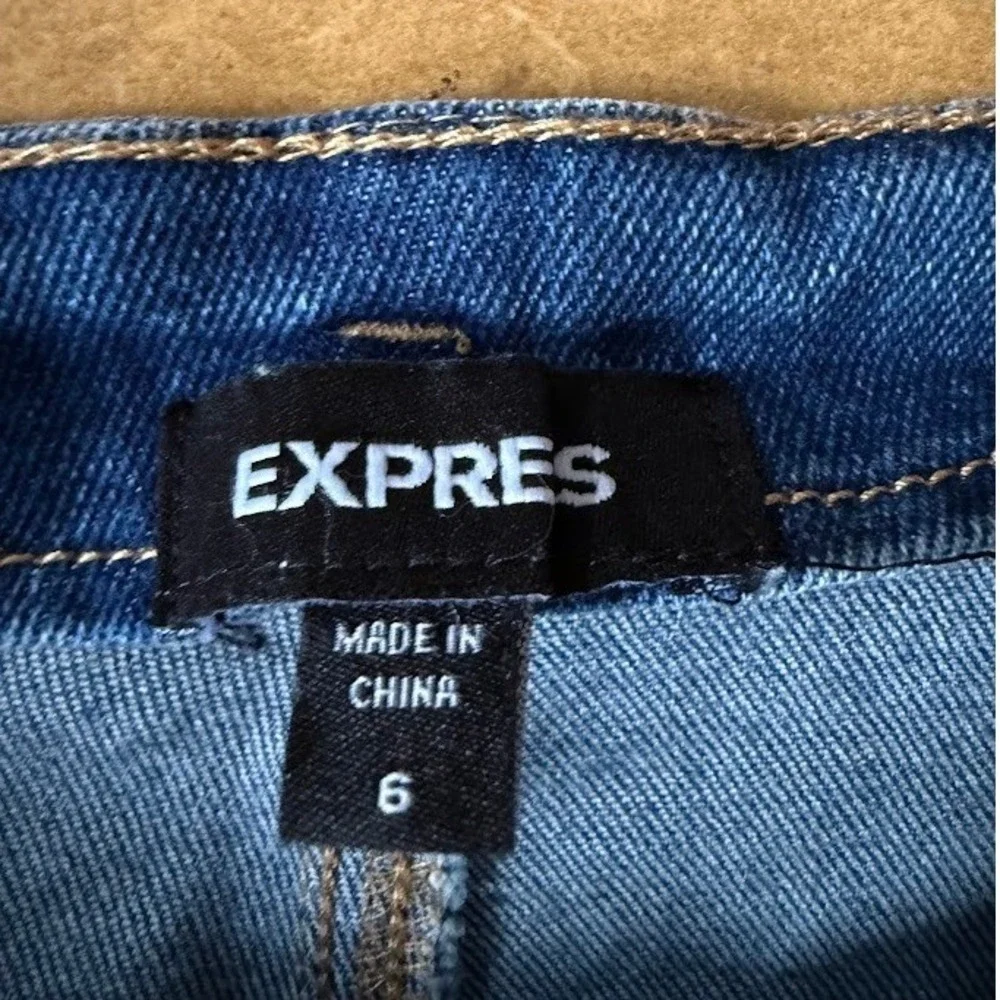 Express High Rise Wide Leg‎ Jeans Medium Wash Blue Size 6 NWT 10045DDM